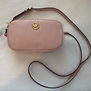 NWT Michael Kors Pink Pebbled Leather Crossbody